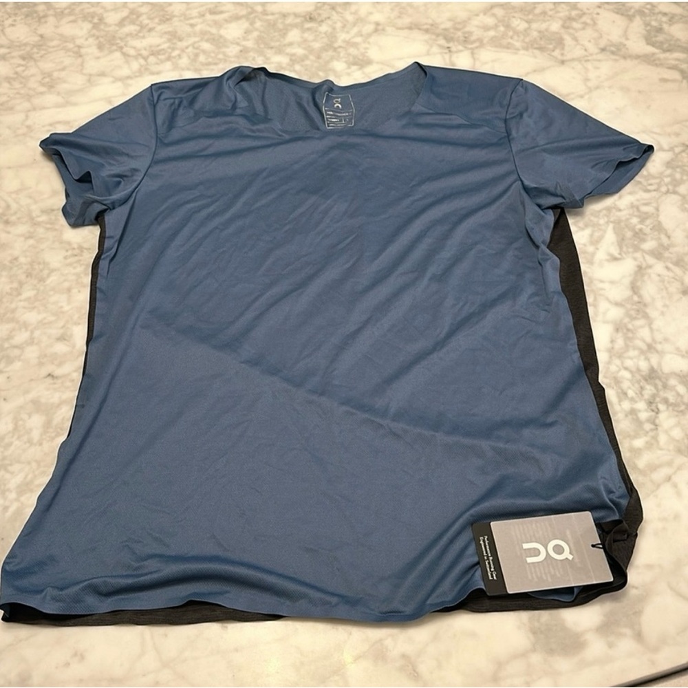 NWT On Running Performance Tee; Size Large
